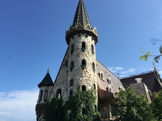 Замъкът в Равадиново – да се почувстваш като в приказка...