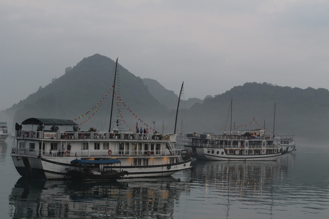До залива Ха Лонг във Виетнам (фотопис)