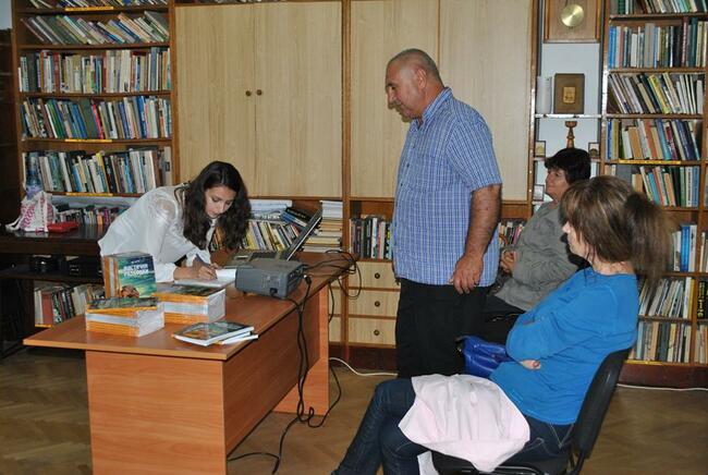 Среща с читатели в Кърджали и дарение на библиотеките в района