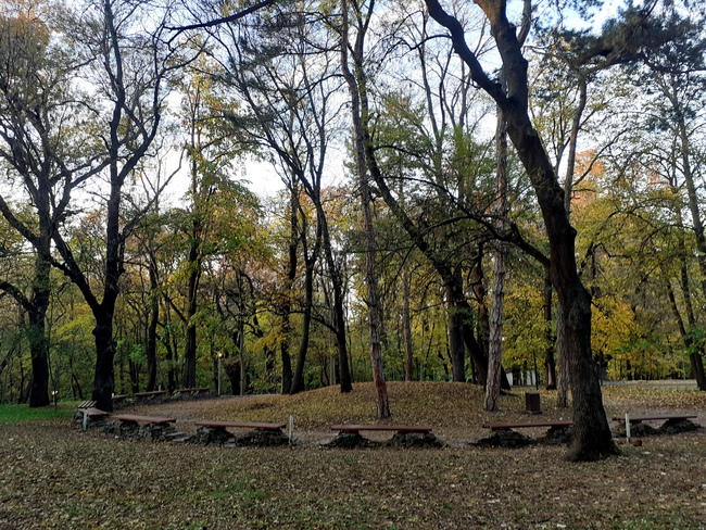 Паркът на военната академия в София – прекрасна уикенд опция