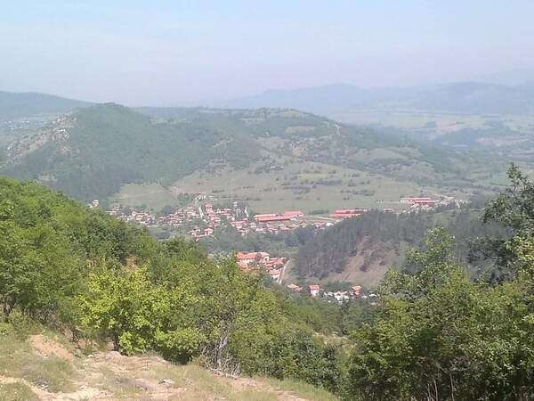Мистериите на Средна гора – Скален феномен Вран камък и село Петрич