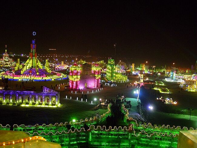 Китайският фестивал на снега и леда в Харбин е калейдоскопичен празник на зимата