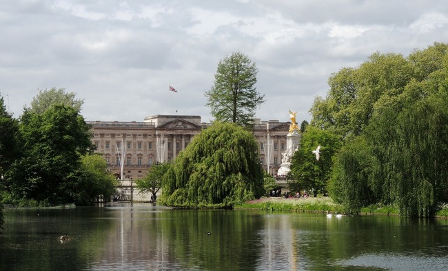 Как да си направим пикник в Бъкингамския дворец това лято?