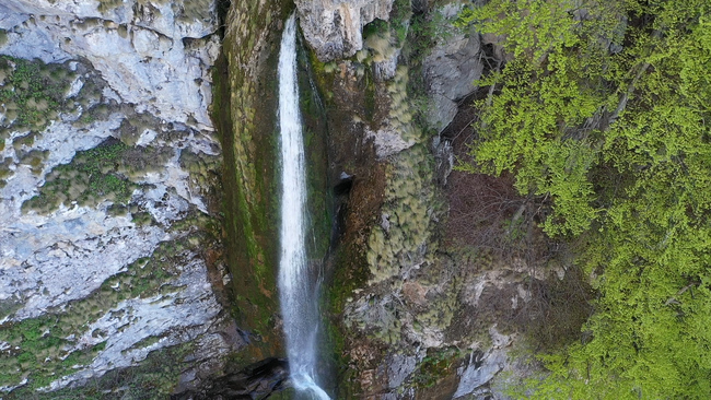 Екопътека и водопад Боров камък