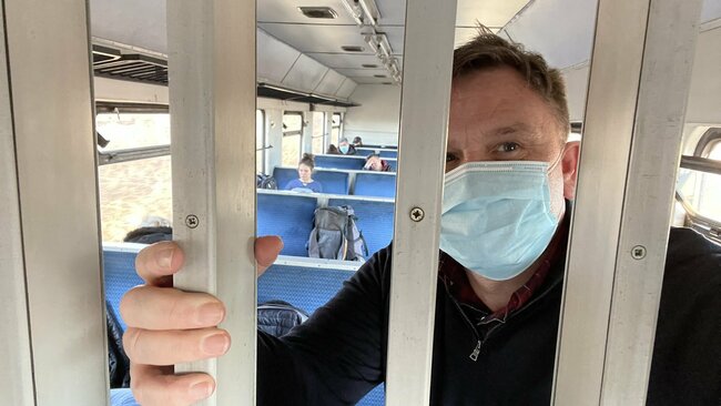 Пътуване по време на Пандемия: Анди от Великобритания за неговите железопътни приключения в България