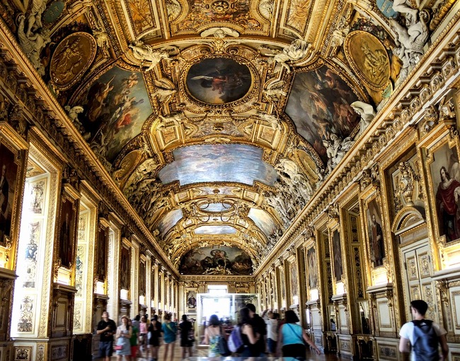 Кои са най-популярните картини в Лувъра?