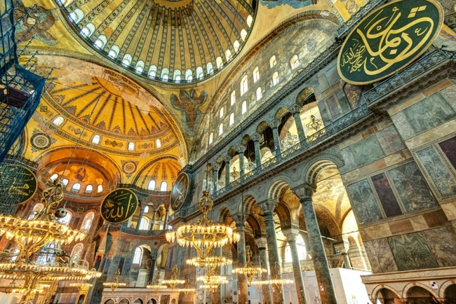 Защо Истанбул е сред най-добрите европейски дестинации за соло пътешественици?