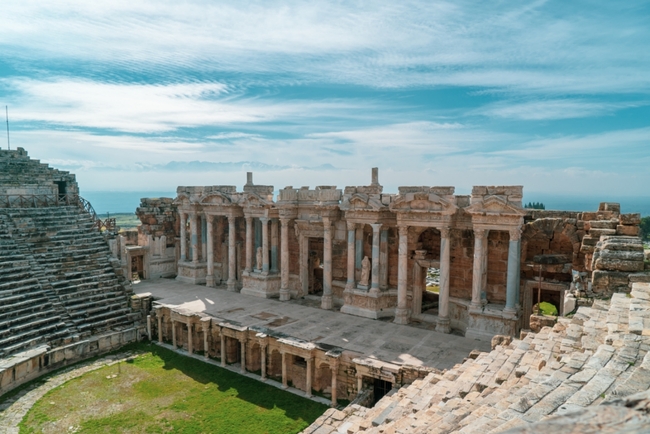 Чудесата на Турция: Феноменът Памуккале и басейнът на Клеопатра, привличат милиони туристи