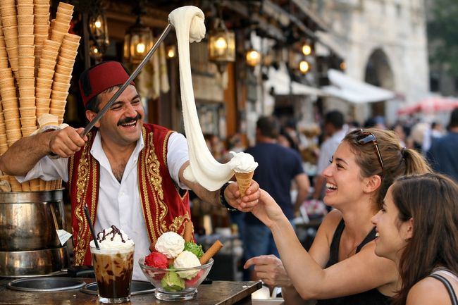 Най-добрите турски десерти – сладка традиция, която омагьосва