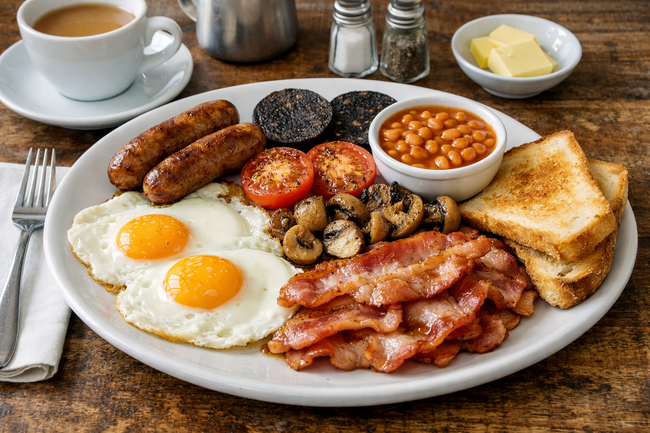 Най-вкусните английски закуски: какво наистина се яде сутрин във Великобритания